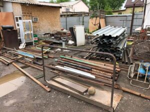 Продаем полосу, высечку б/у по 45 руб. за кг.